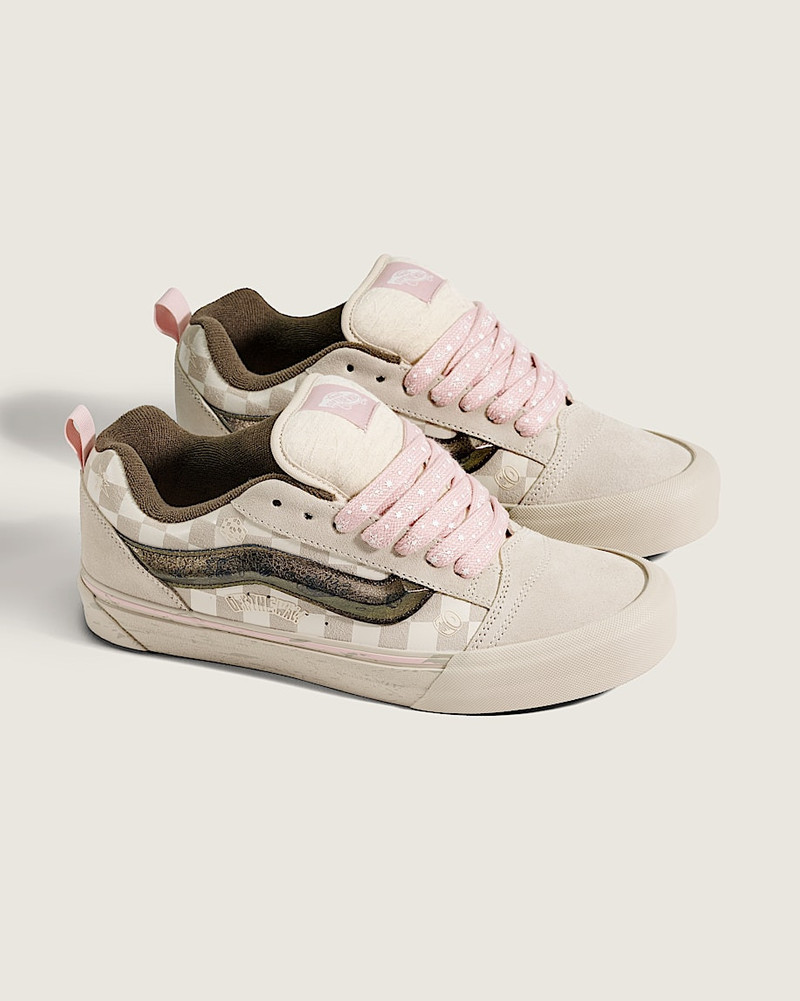 Vans VANS x SPACE MOLLY Knu Skool Shoe outlook