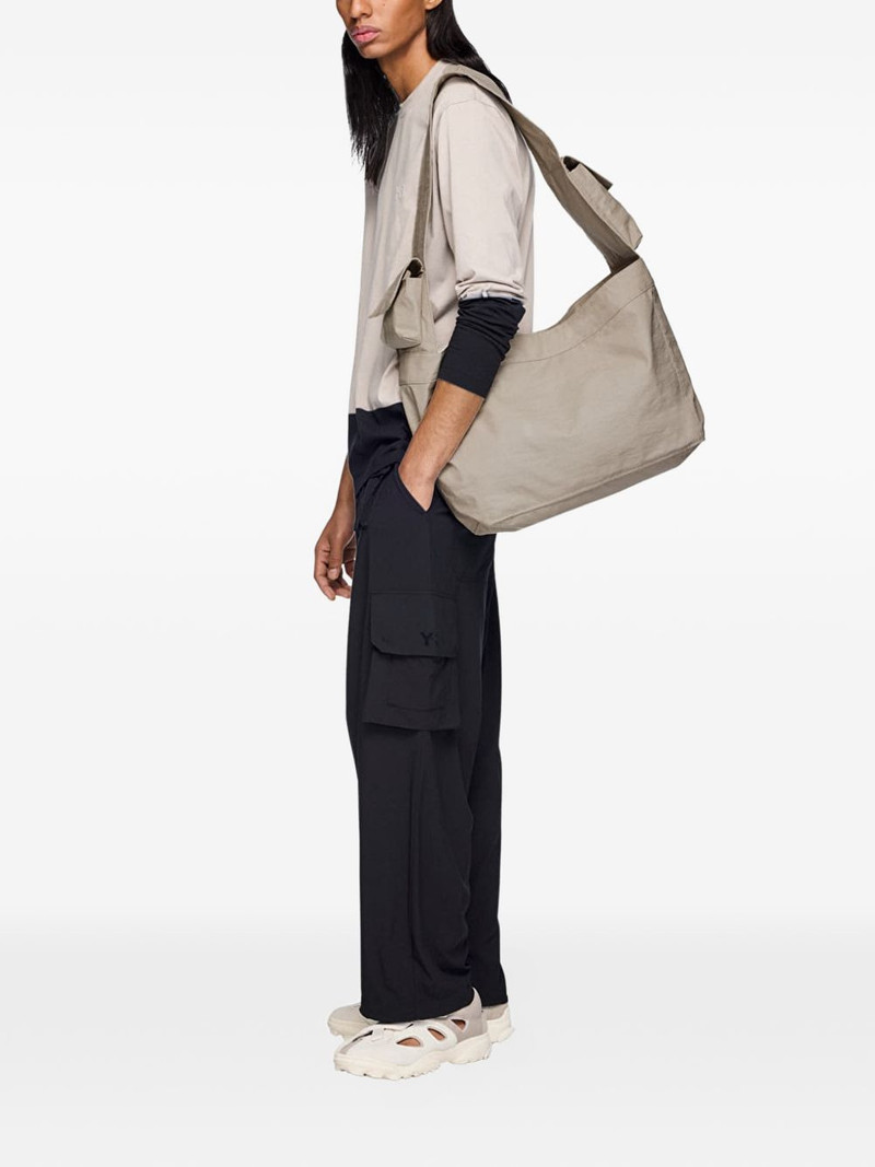 Y-3 logo-print shoulder bag outlook