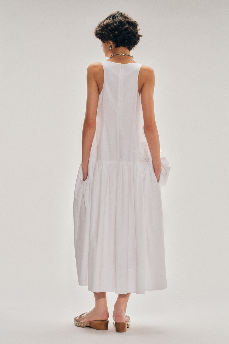 Pressed Rosette Tapered Back Flounce Dress 3