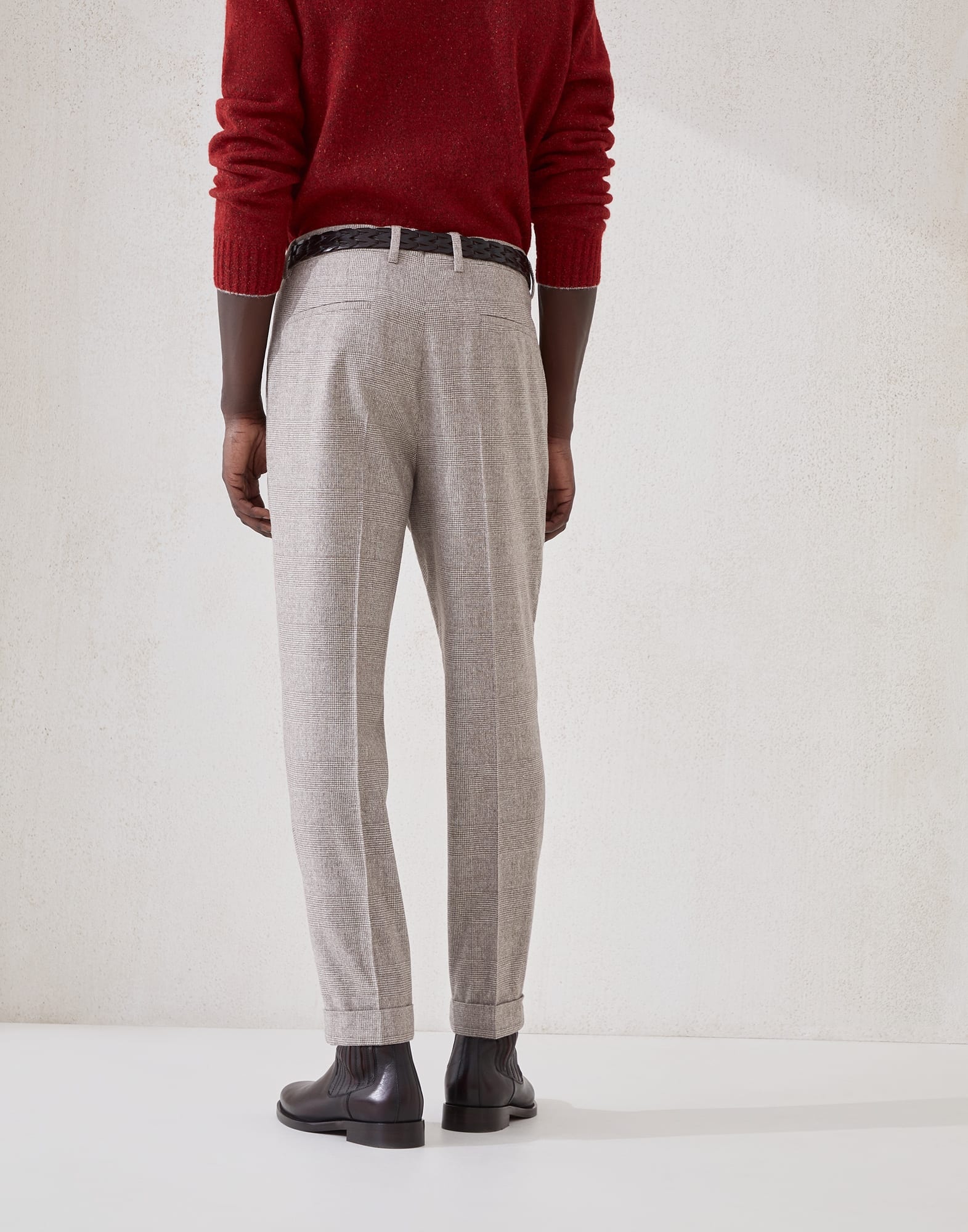 Silk, wool and cashmere flecked Prince of Wales flannel leisure fit trousers with double pleats - 2