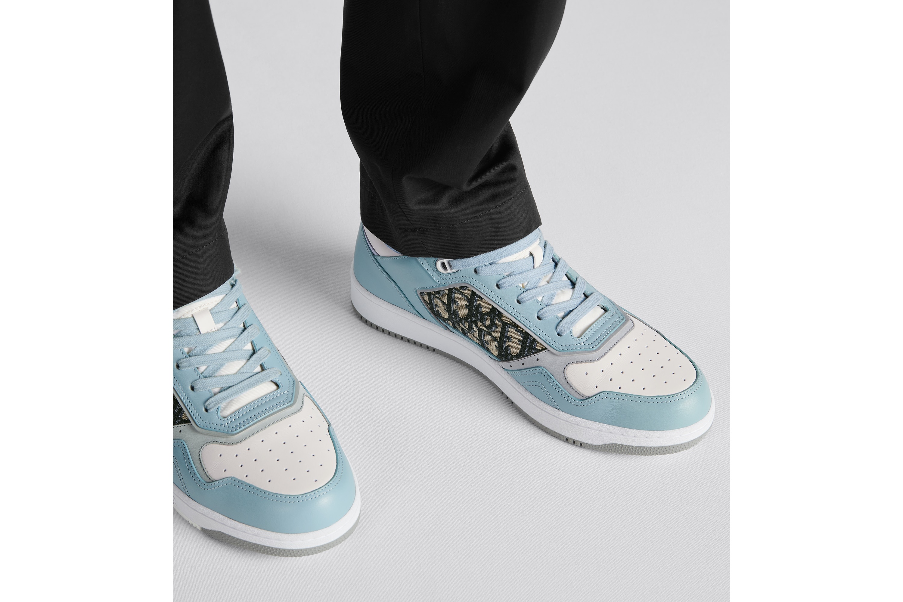 B27 Low-Top Sneaker - 3