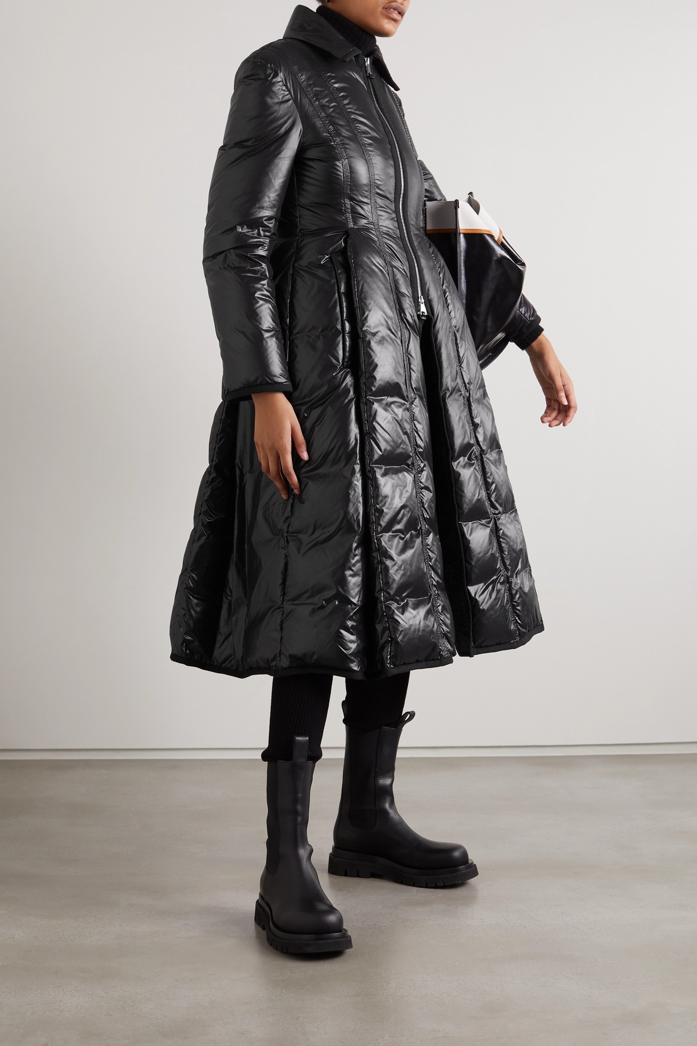 + 2 Moncler 1952 Liz quilted glossed-shell down coat - 2