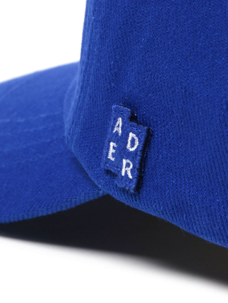logo cap 5