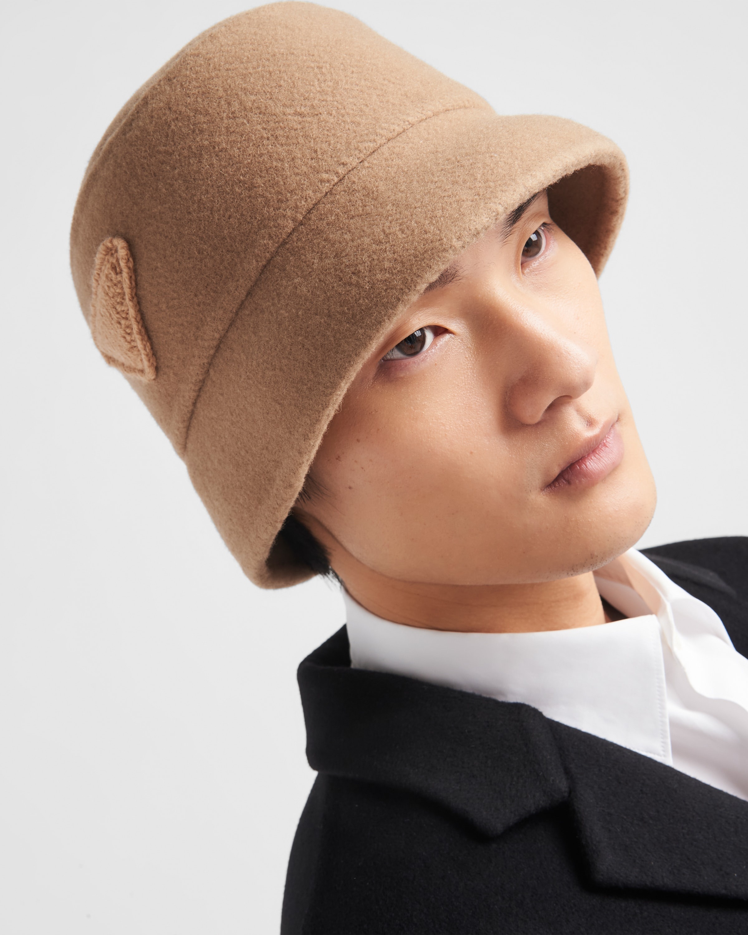 Velour cloth bucket hat - 2