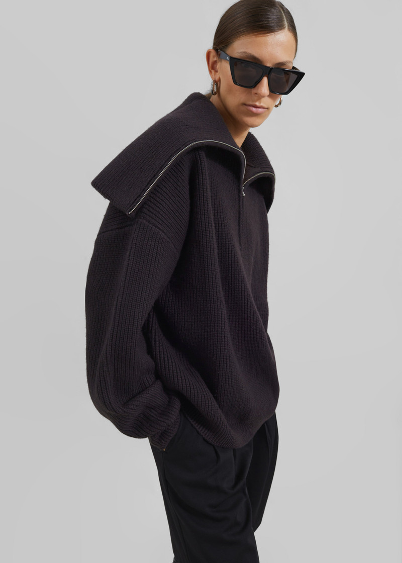 Hazel Oversized Wool Jumper - Dark Plum 1