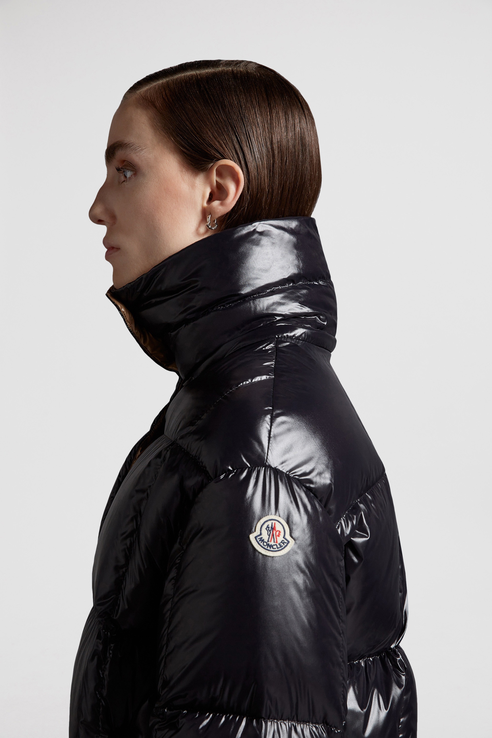 ★【MONCLER】Piumino corto Parana con cappuccio★ダウン Moncler Parana Short Down Jacket | Saks Fifth Avenue