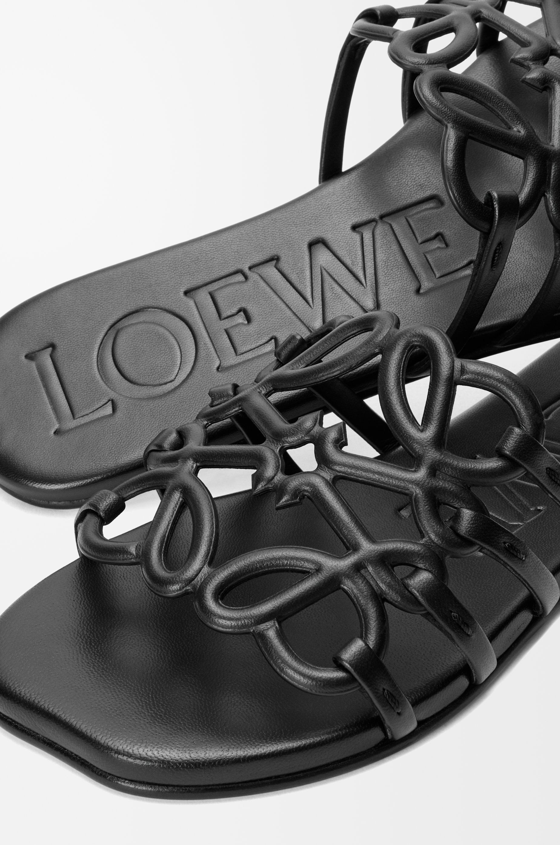 Petal Anagram slide in soft calfskin - 8