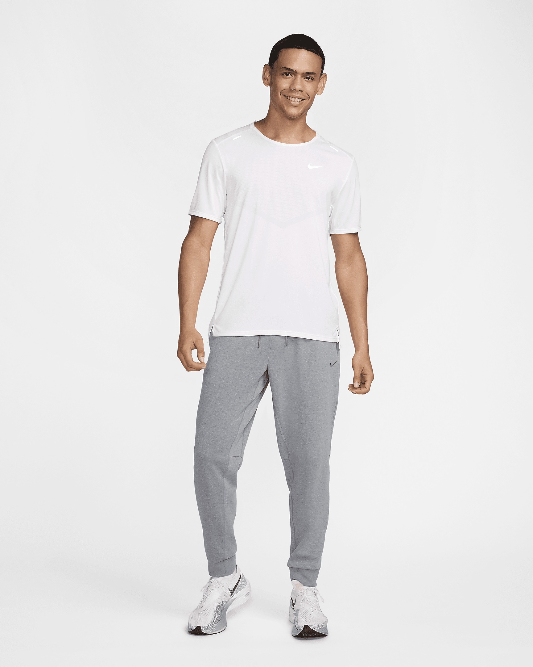 Nike Primary Men's Dri-FIT UV Versatile Joggers - 6