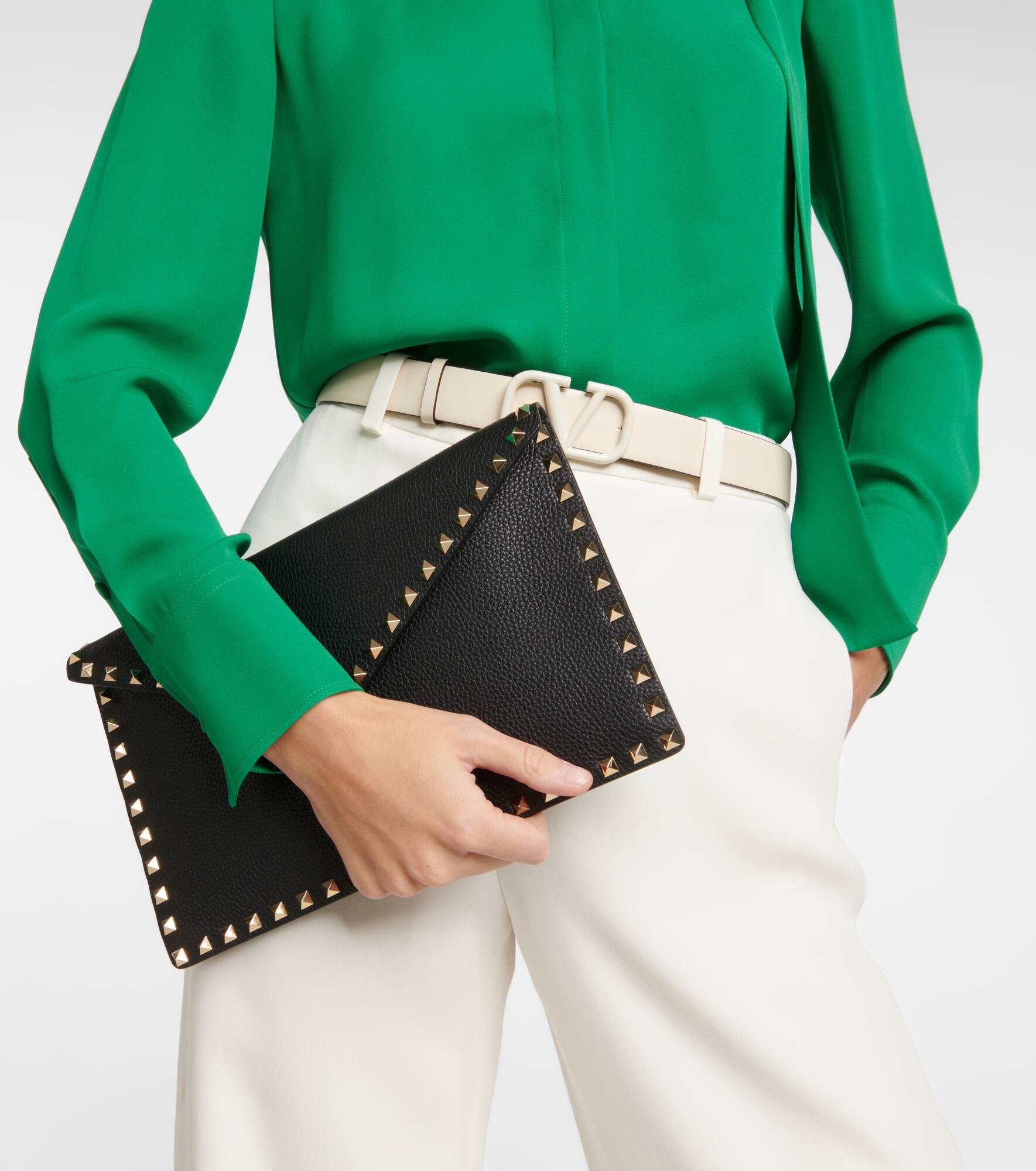 Rockstud leather clutch - 2