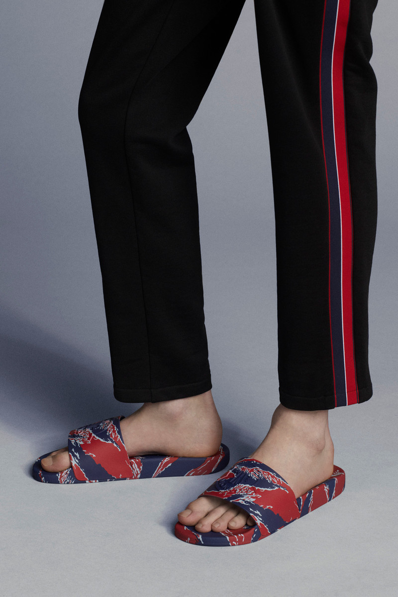 Moncler Basile Slides outlook