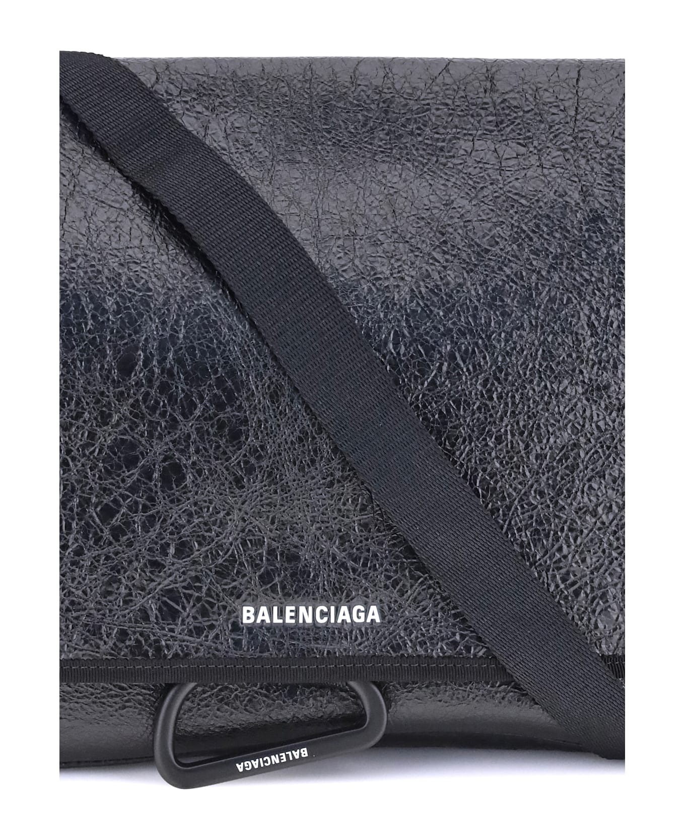 Explorer Shoulder Bag - 4