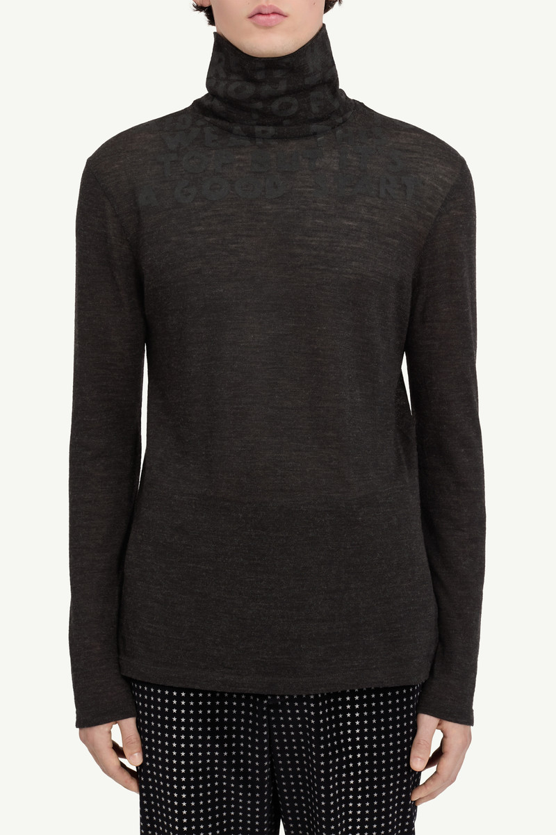 Long-sleeved turtleneck 4