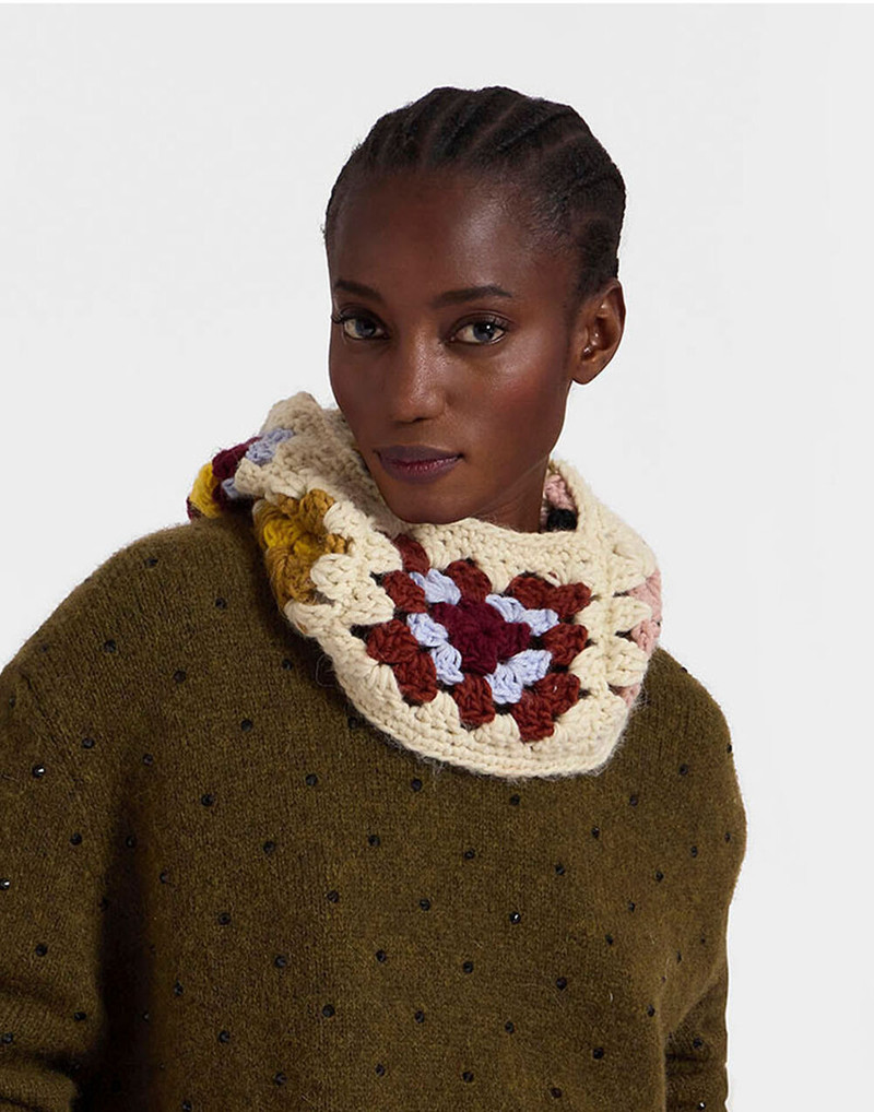 Lacey Snood 6