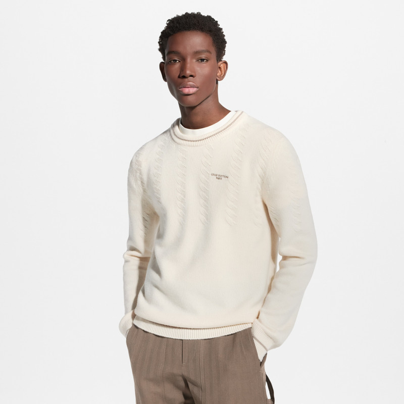 Long-Sleeved Cable Knit Crewneck 2