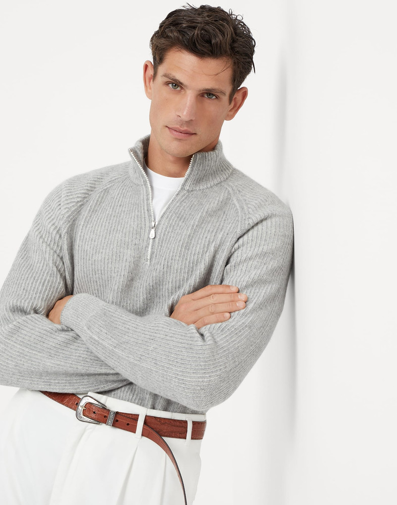 Cashmere vanisé English rib turtleneck sweater with zipper and raglan sleeves 4