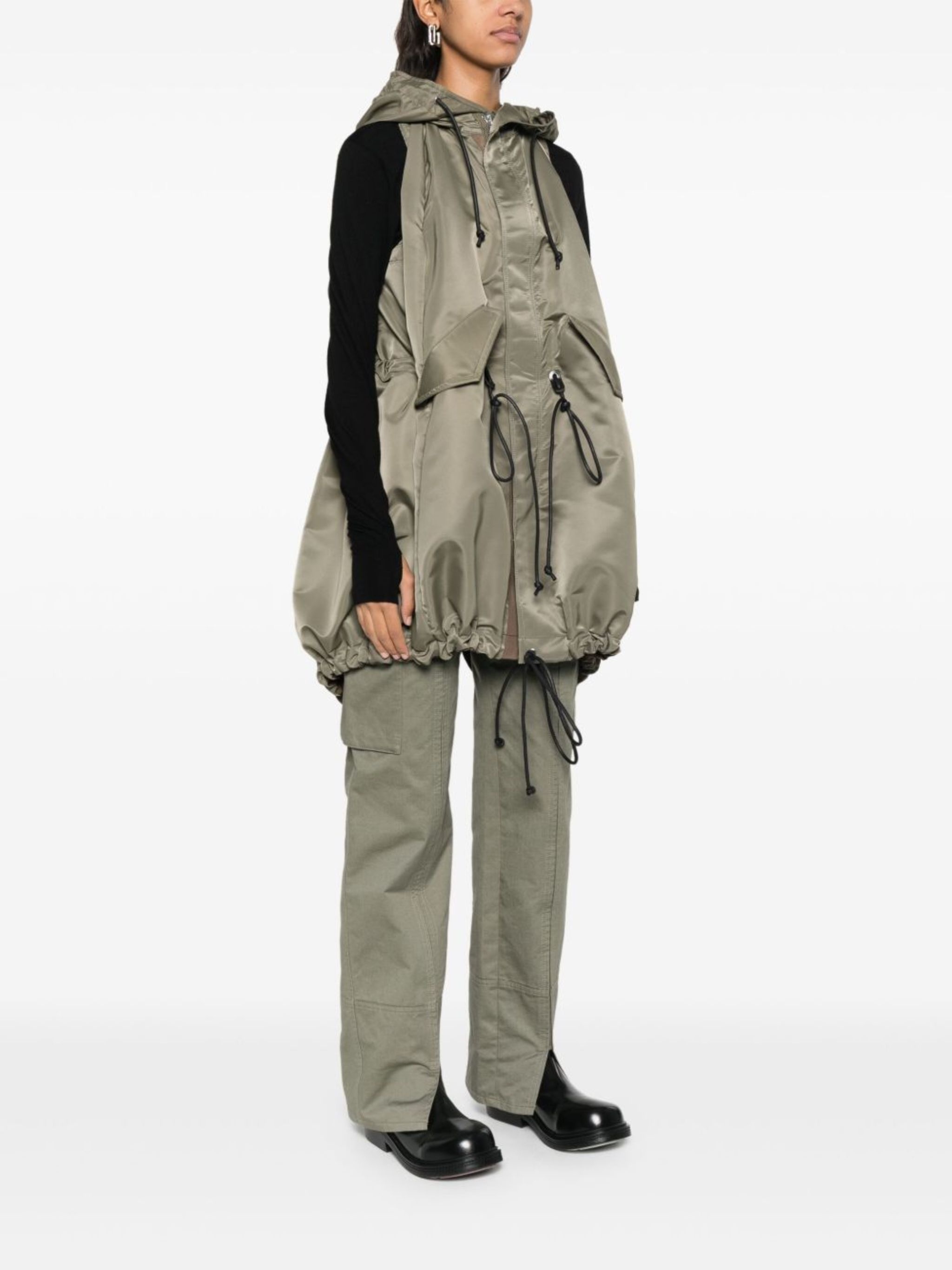 【sacai】Relaxed Hoodie Vest sacai hooded vest | eraldo | REVERSIBLE