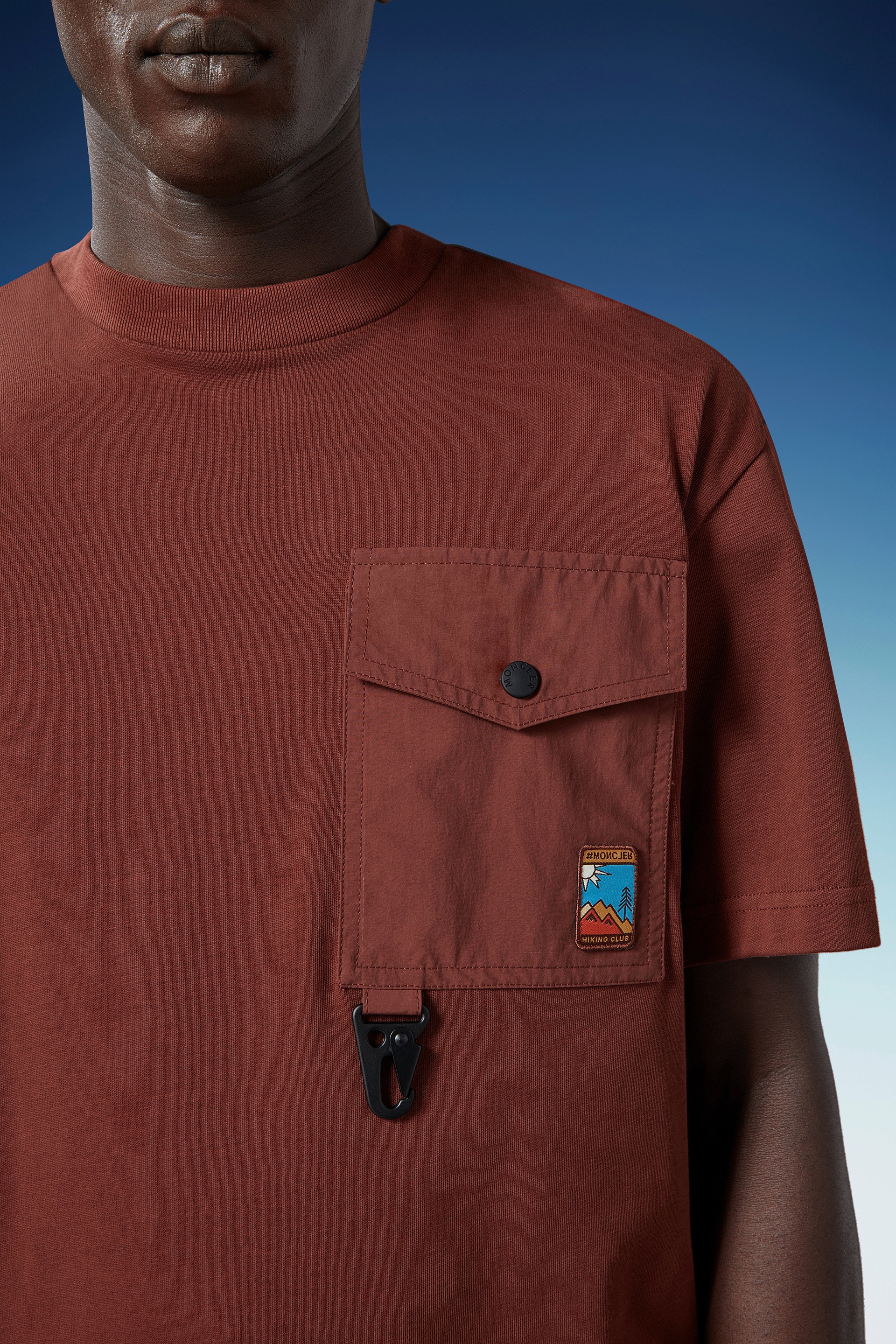 T-Shirt with Pocket - 7