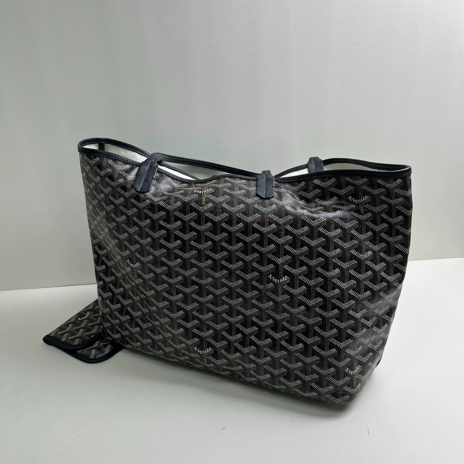 goyard tote - Goyard Tote Women Pre-Loved Bag Very Good Condition - 4