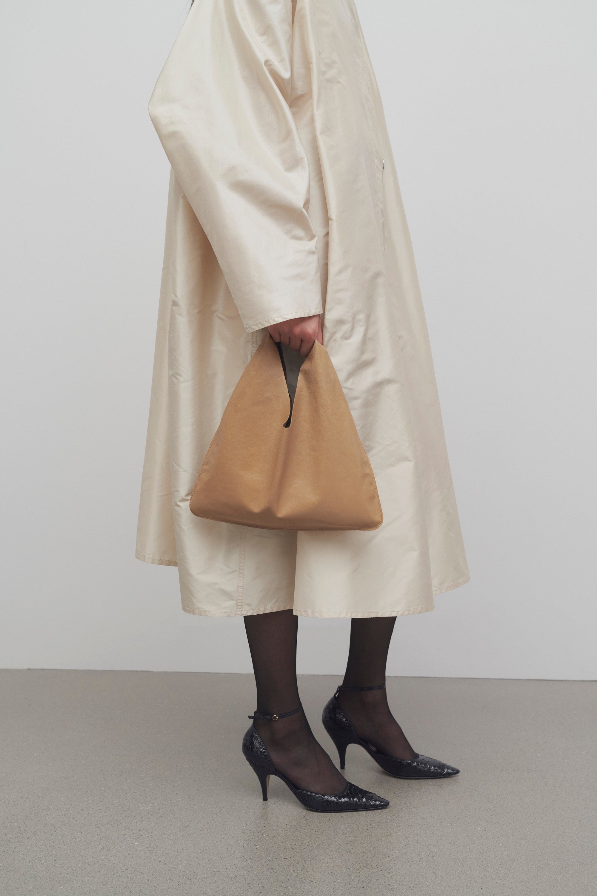 ハンドバッグ The Row Small Bindle Handbag In Nappa THE ROW | Small Bindle Leather Handbag | WHITE | Women