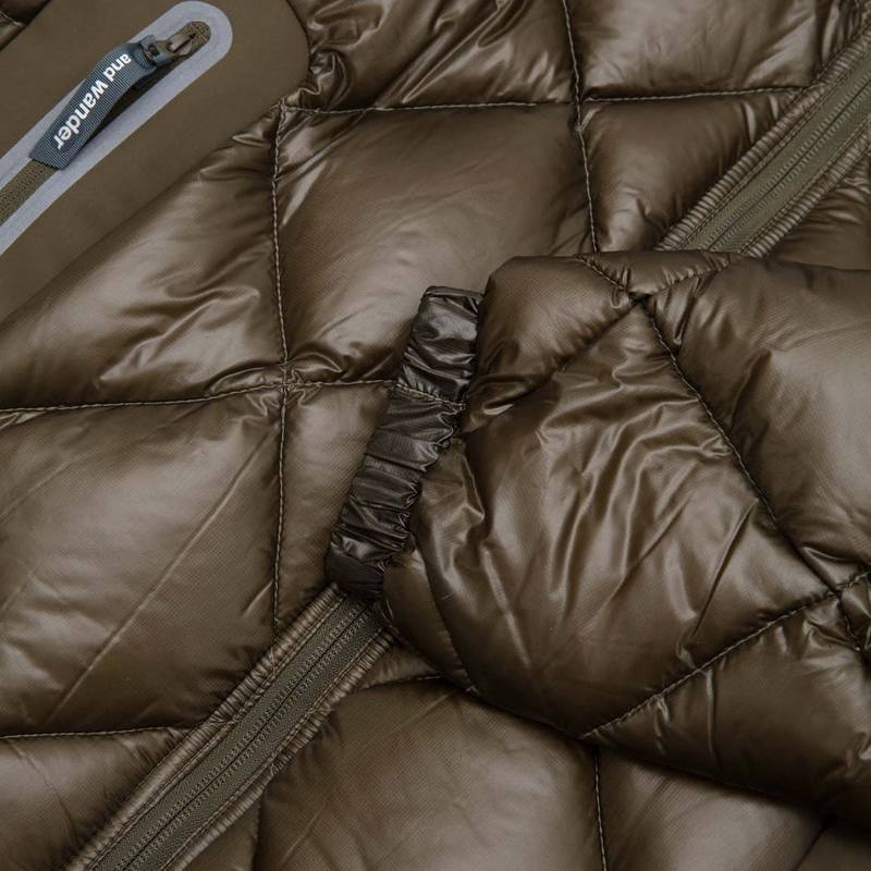 DIAMOND STITCH DOWN HOODIE 4