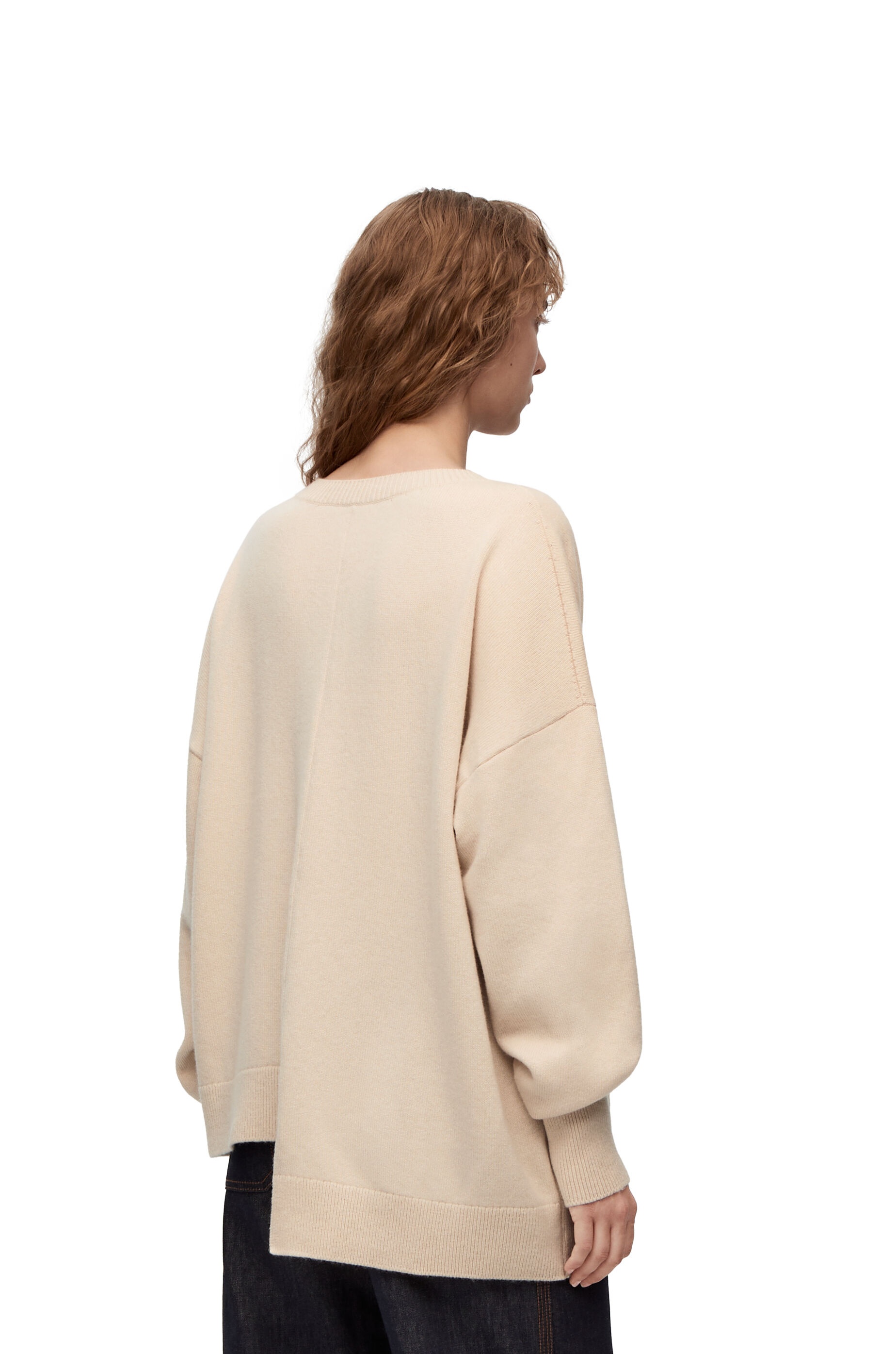 Asymmetric V-neck sweater in cashmere - 4