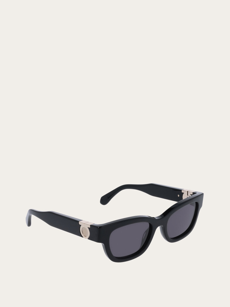 FERRAGAMO Sunglasses outlook