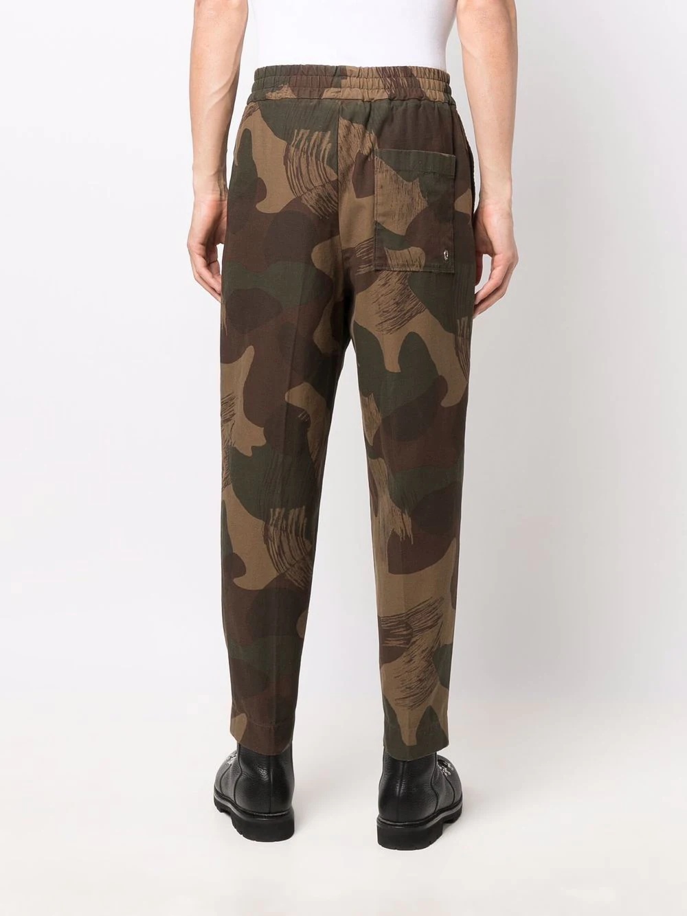 camo-print tapered trousers - 4