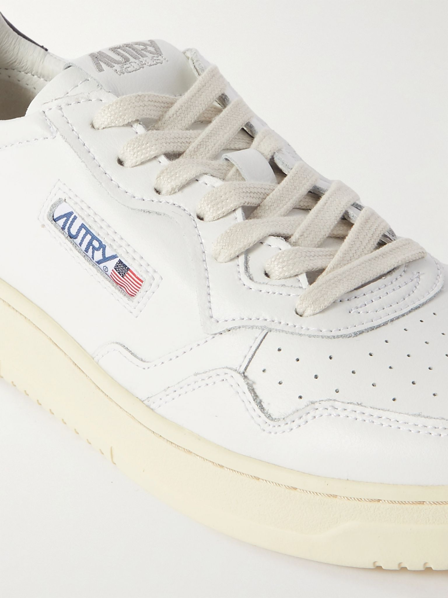 Medalist Leather Sneakers White - 6