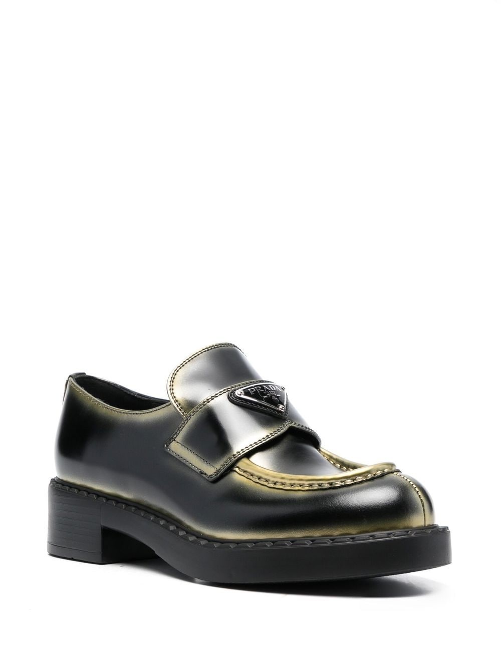 logo-plaque leather loafers - 2