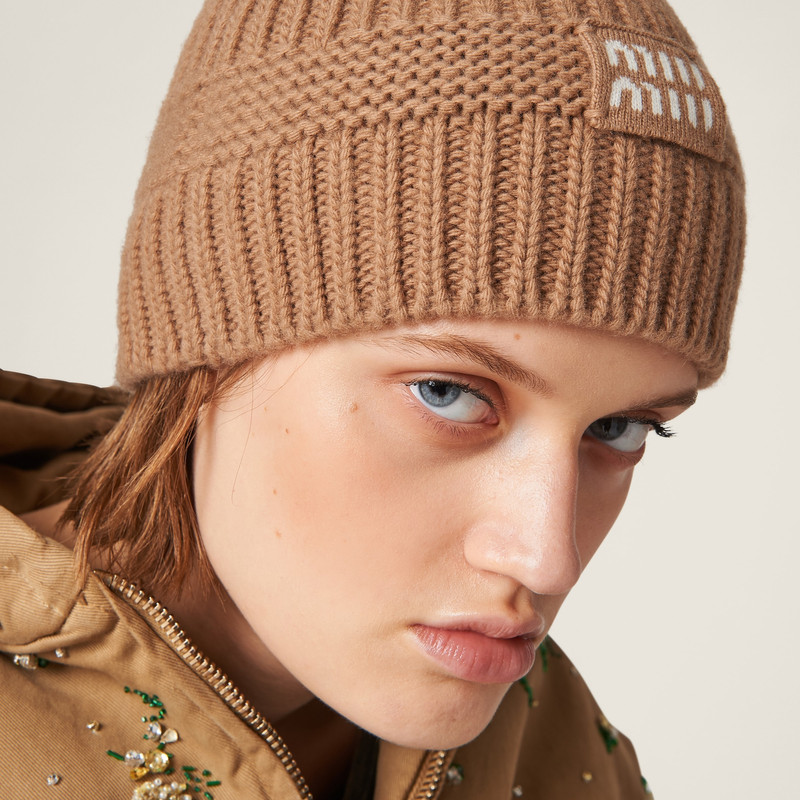 Miu Miu Cashmere beanie outlook