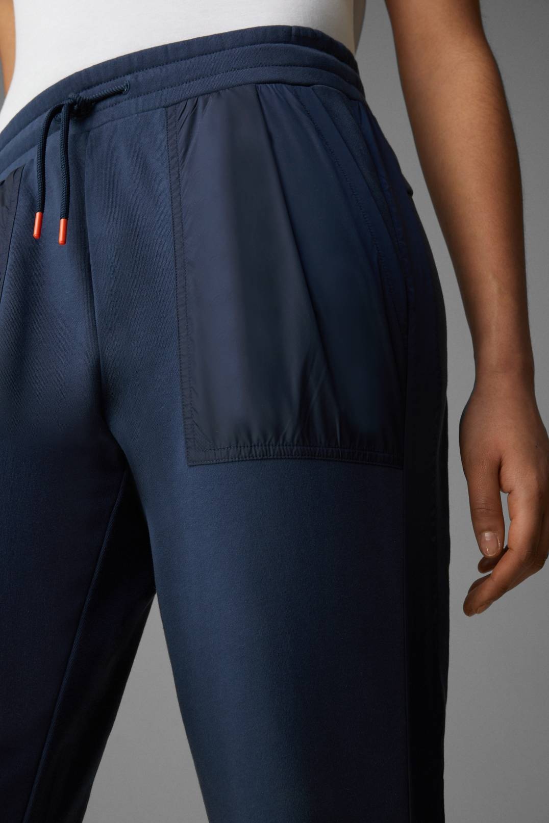 BONJA JOGGING PANTS IN DARK BLUE - 5