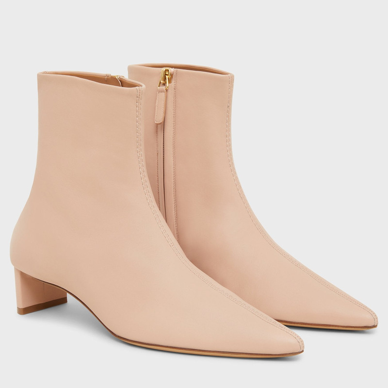 Mansur Gavriel POINTY BOOT outlook