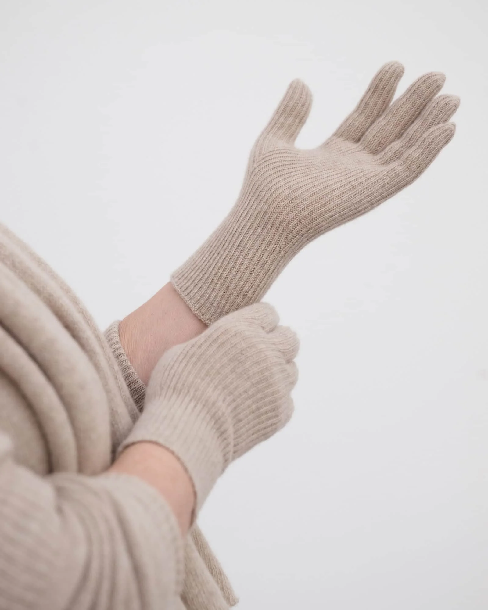 Ribbed Gloves - Recycled Cashmere Rib - 1