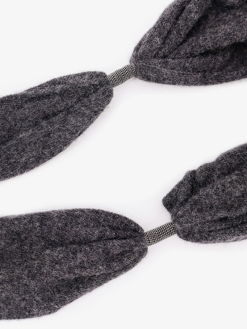 Brunello Cucinelli CASHMERE SCARF WITH MONILI DETAIL outlook