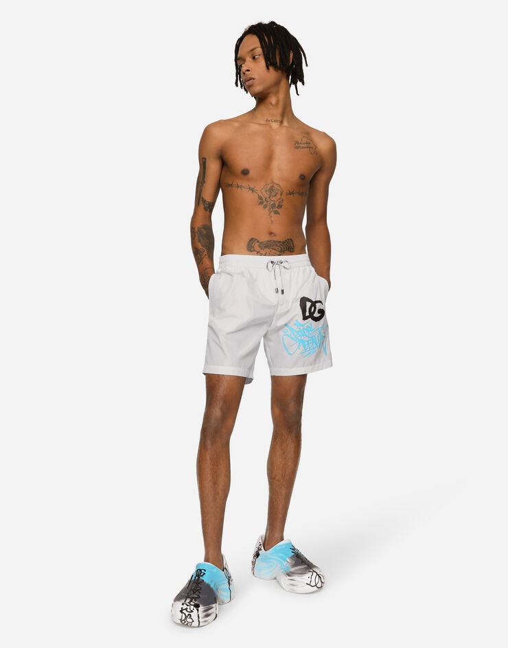 Mid-length swim trunks with spray-paint DG print - 2