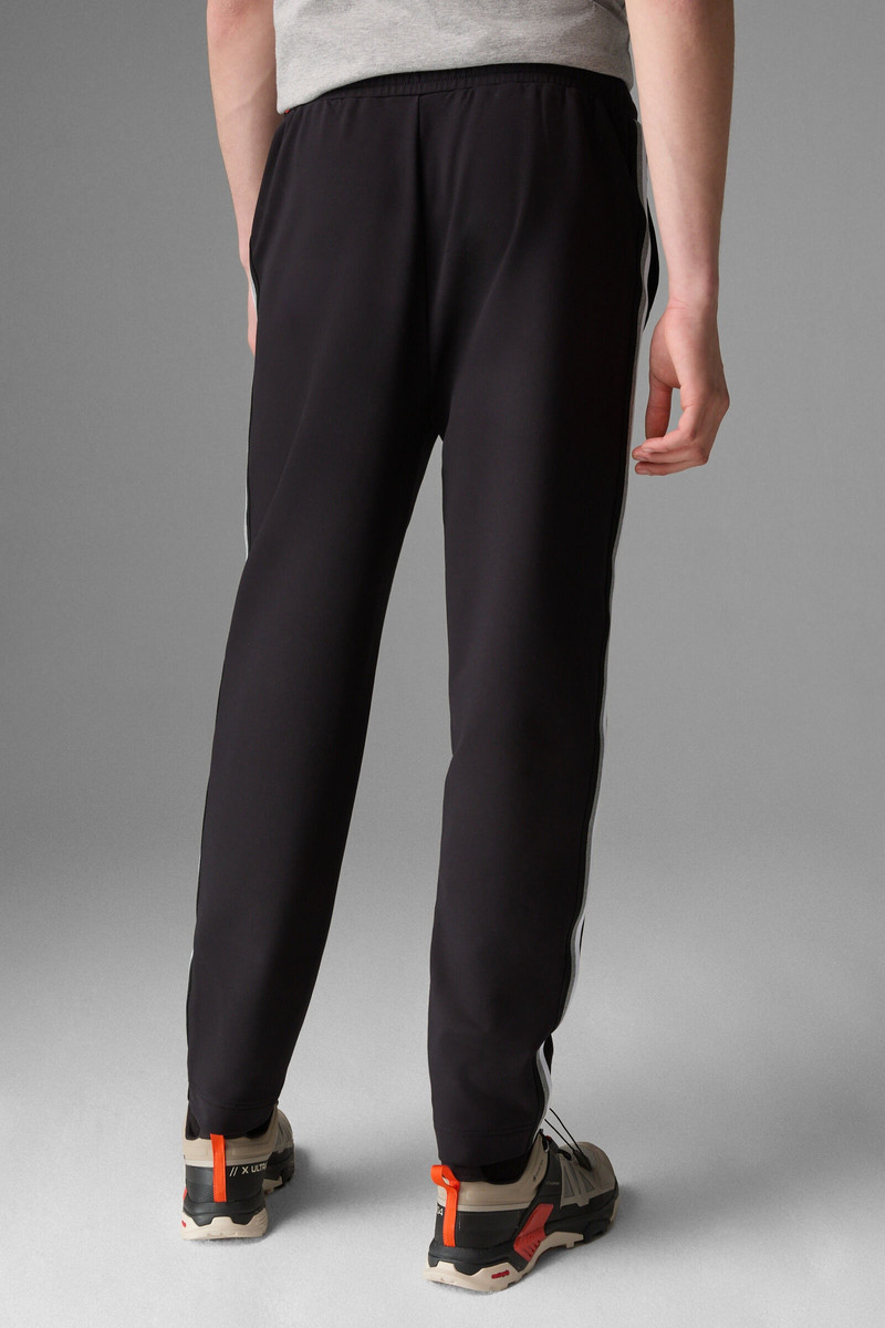 Pedro Tracksuit pants in Black 3