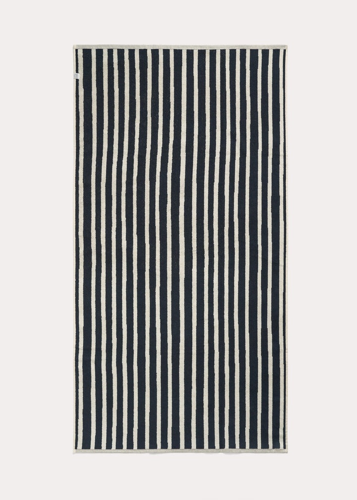 Drawn stripe towel dark navy - 2