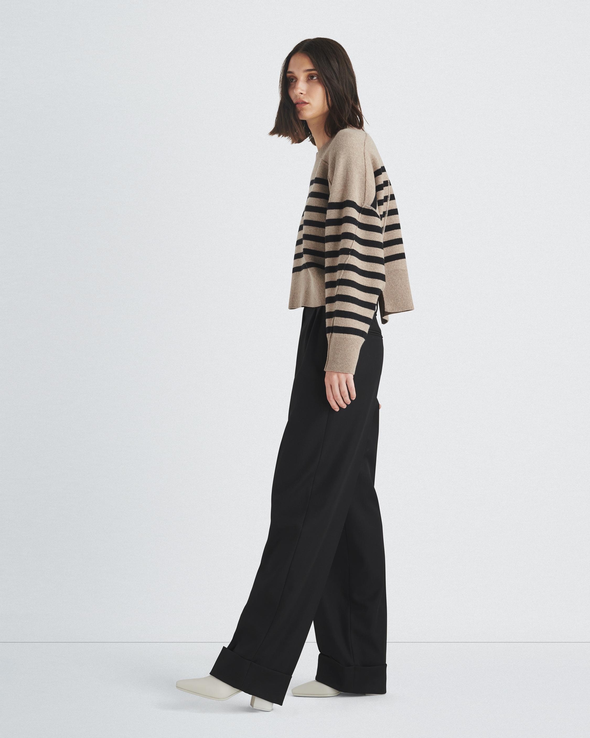 Bridget Stripe Wool Crew
Oversized Fit - 4