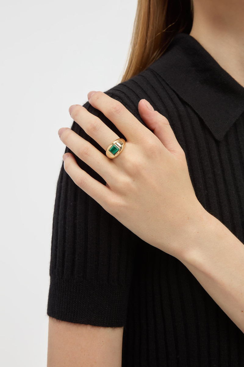 GABRIELA HEARST Medium Ring in 18K Gold & Malachite Stone outlook