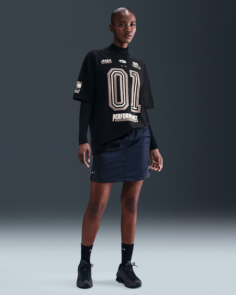 Nike Sportswear Essentials Women's Oversized T-Shirt 4