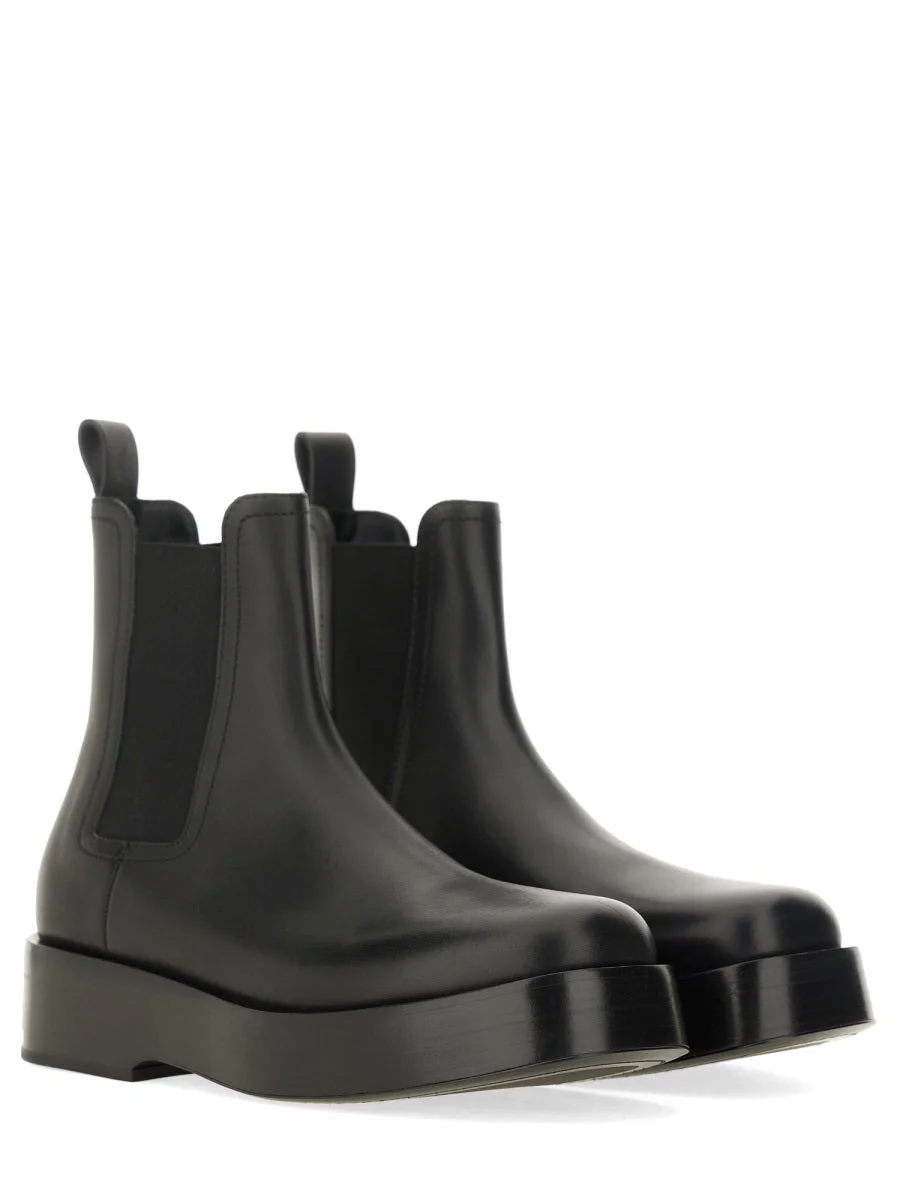 Bottega Veneta Men Chelsea Boot "Torino" - 1