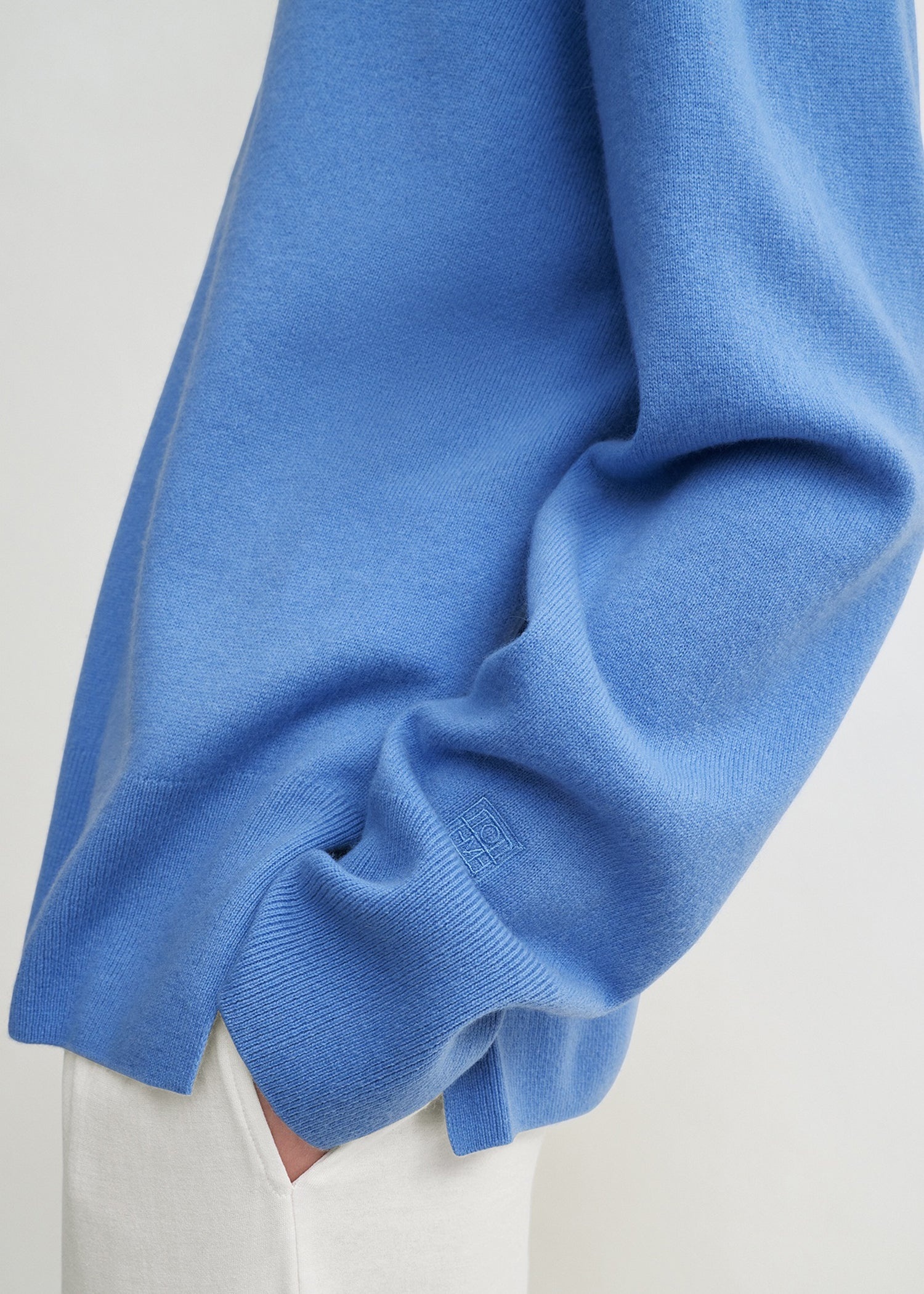 Crew-neck cashmere knit cornflower - 5