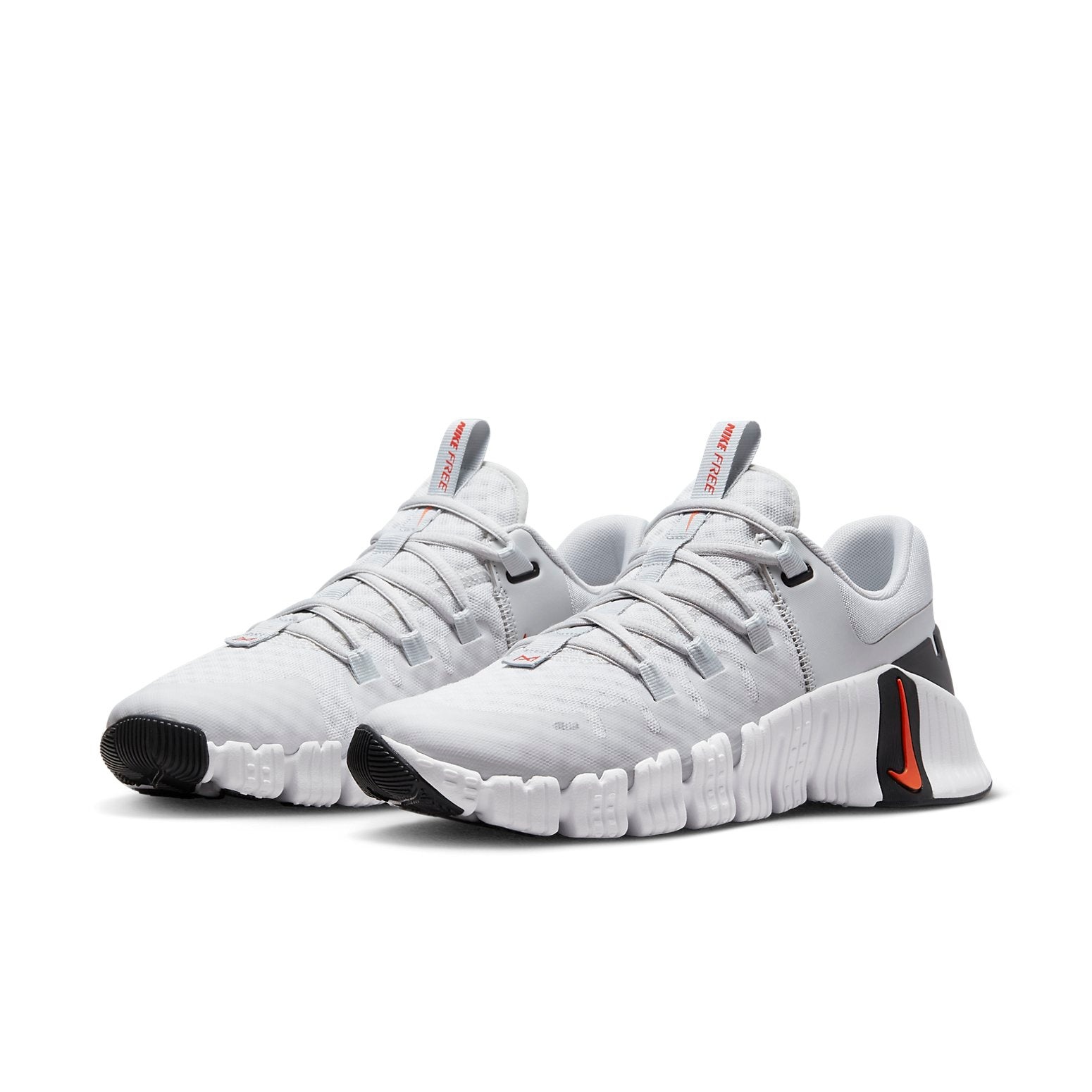 (WMNS) Nike Free Metcon 5 'Photon Dust Picante Red' DV3950-002 - 3