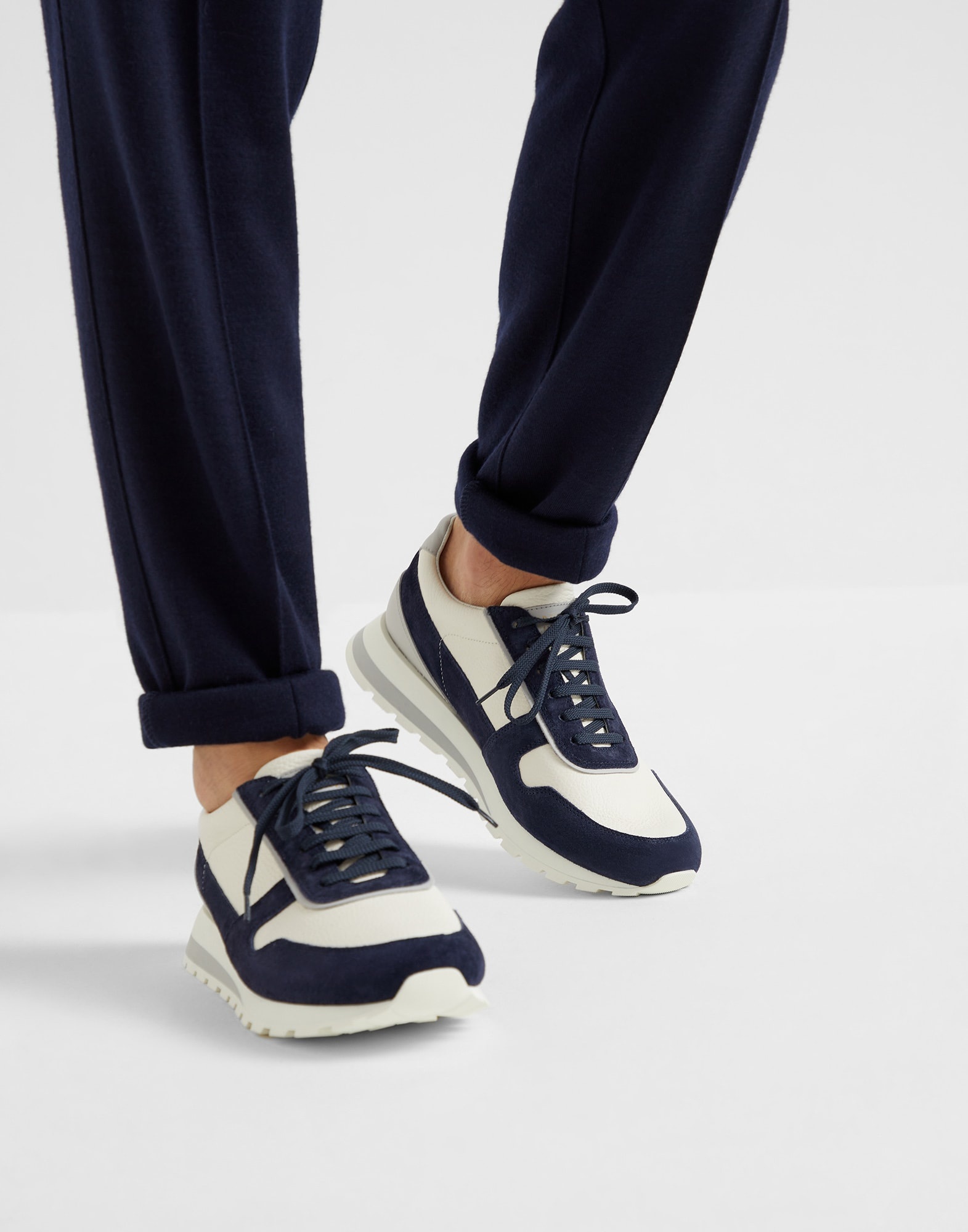 Washed suede and calfskin runners - 4