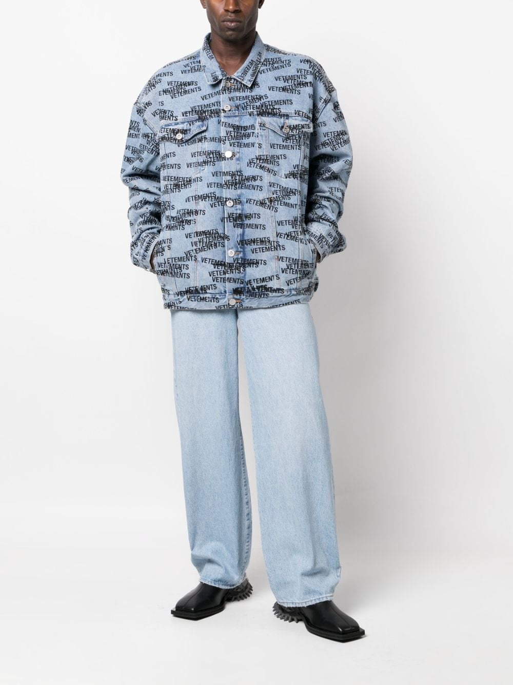 logo-print denim jacket - 2