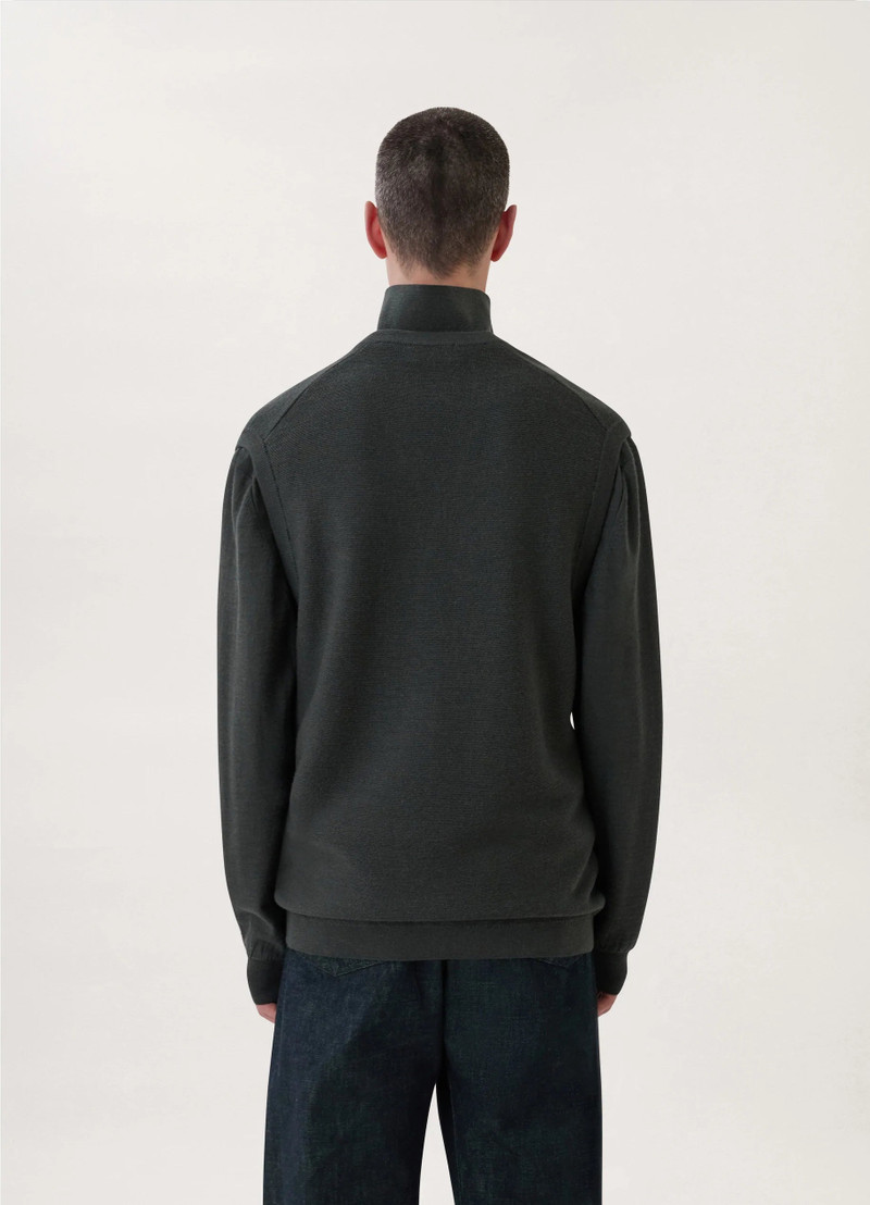 V-NECK VEST
MERINO BLEND 4