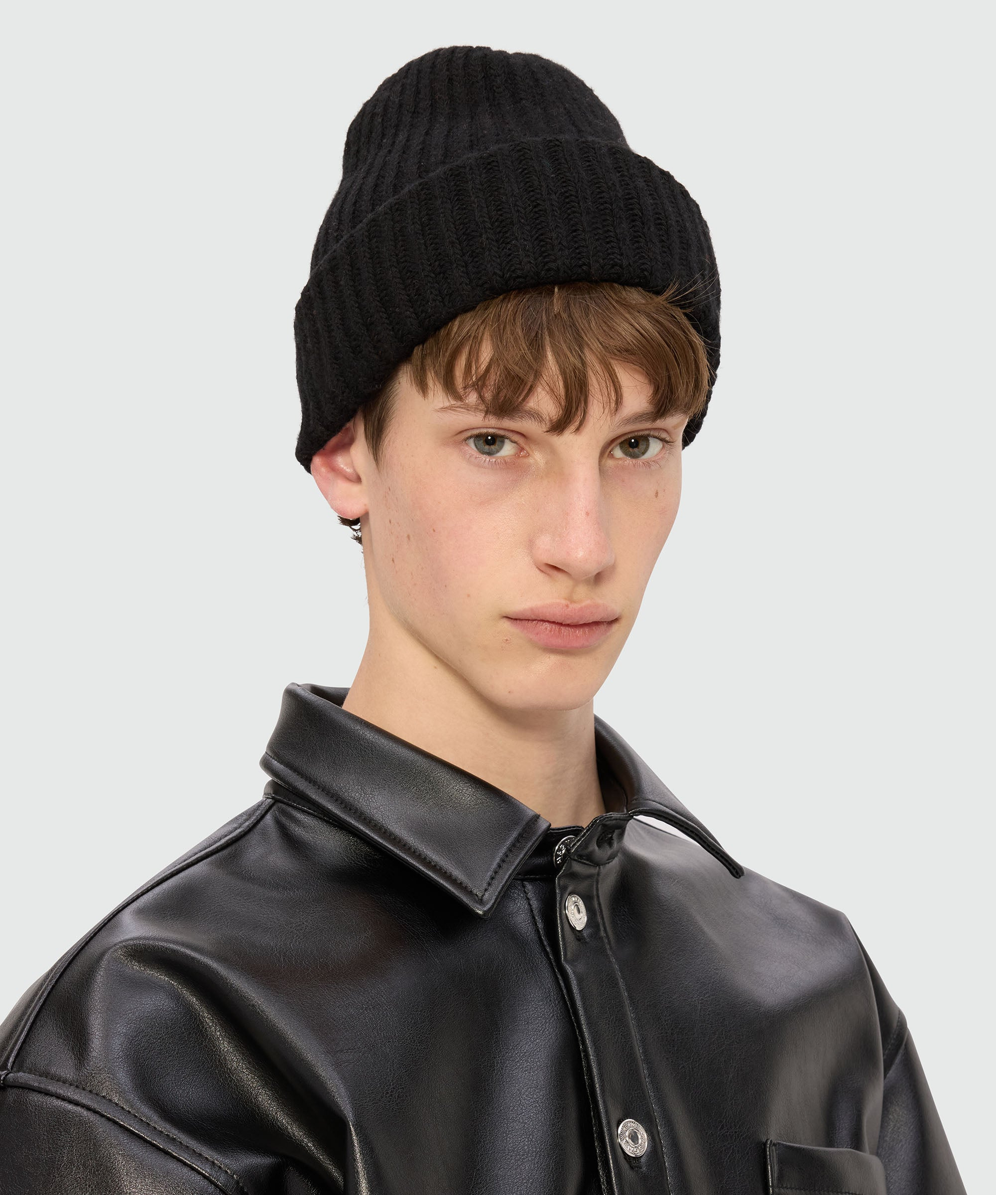 Black ribbed hat with MSGM label - 3