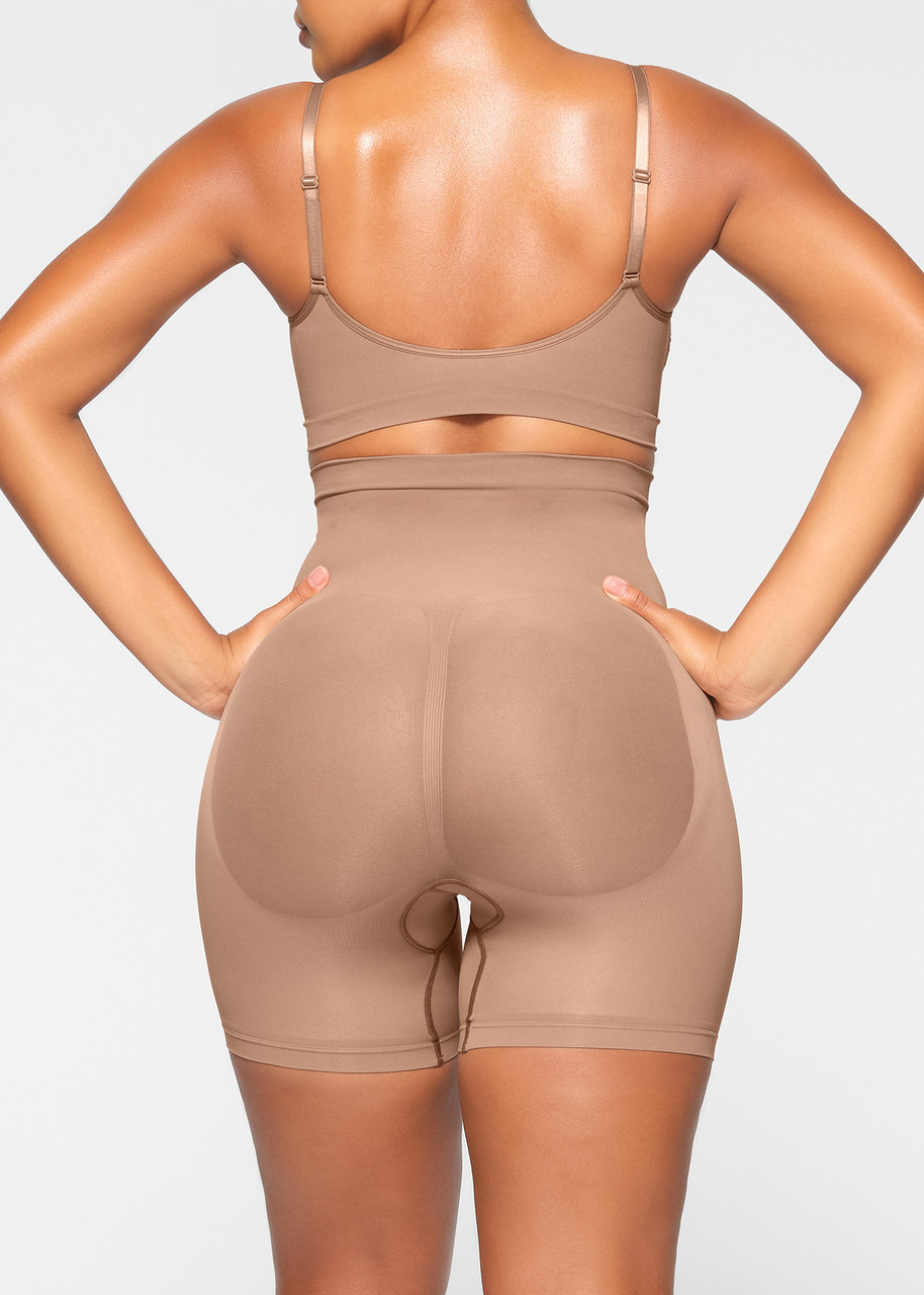 Skims Seamless Sculpt Mid-thigh Shorts - 3