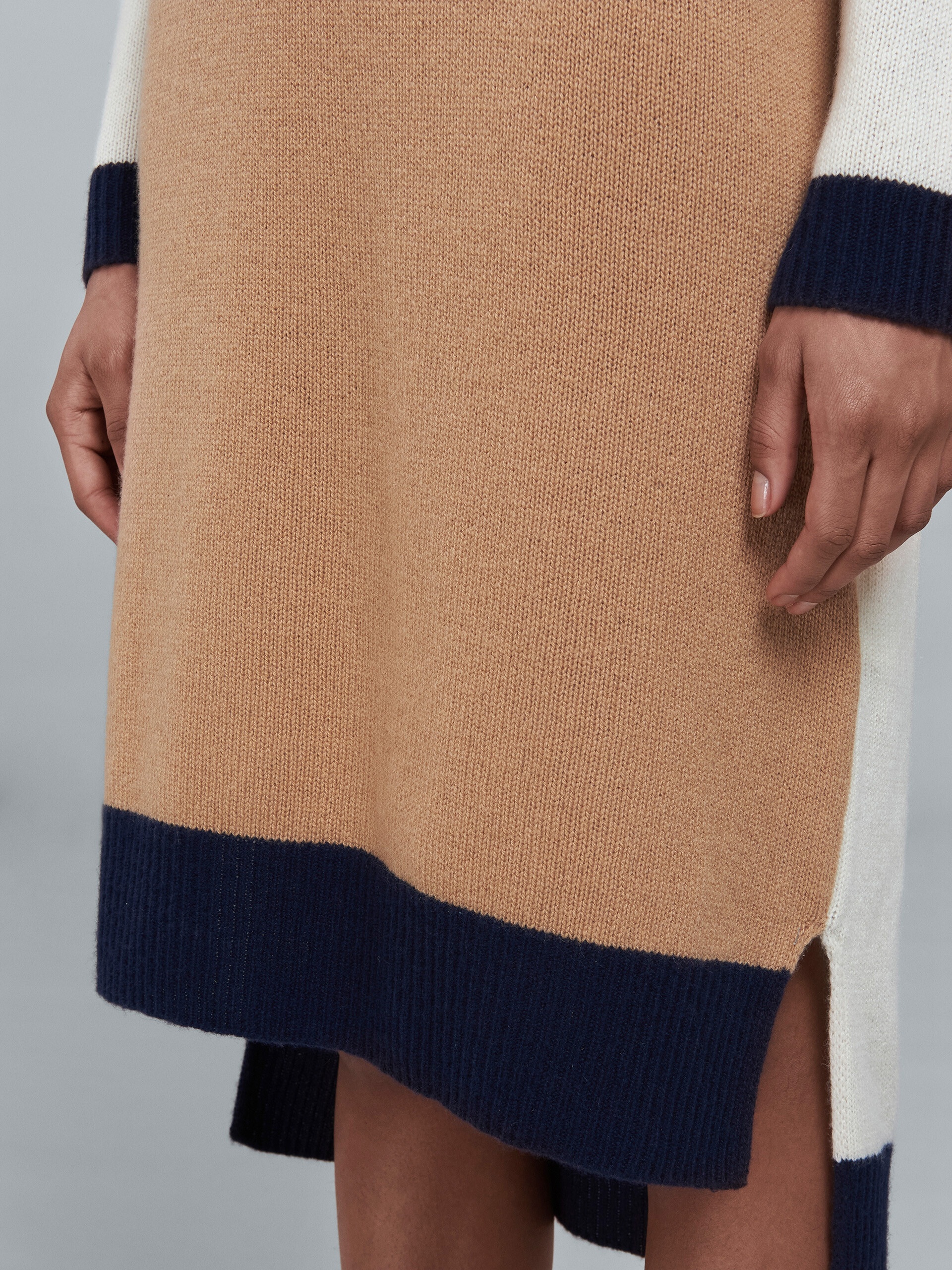 CASHMERE DRESS - 5