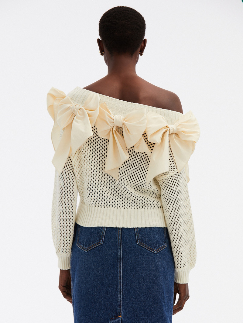 Oscar de la Renta OFF SHOULDER FAILLE BOW PULLOVER outlook